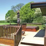 Wighill Manor Feriepark *